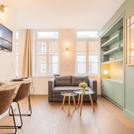Lille Gares - Nice Equipped Apartment Buitenkant foto