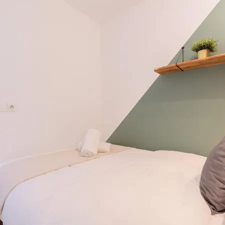 Lille Gares - Nice Equipped Apartment Buitenkant foto
